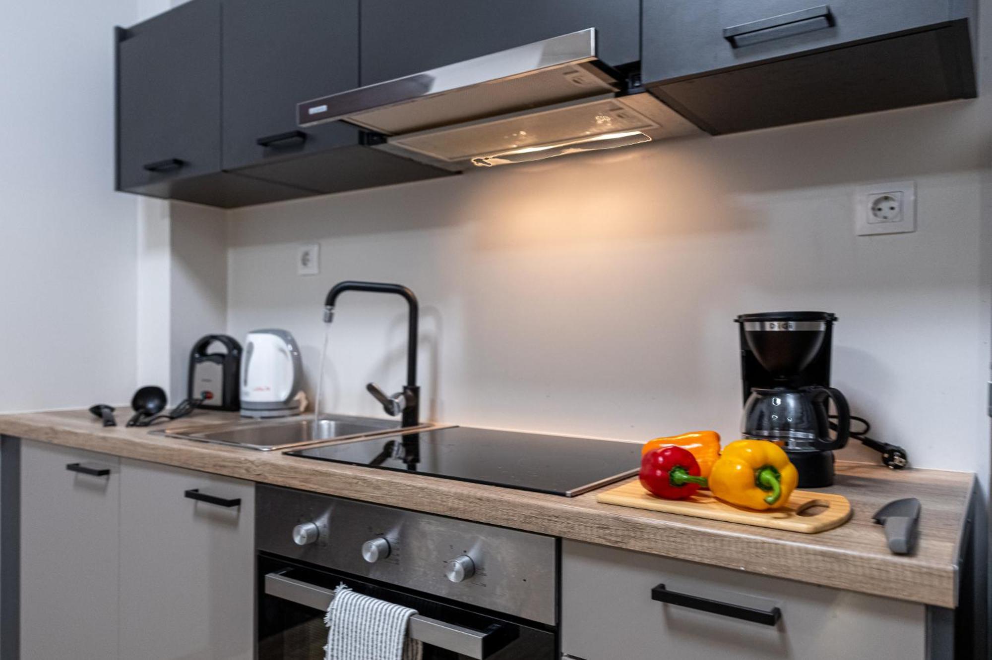 Athenian Infinity Apartments エクステリア 写真